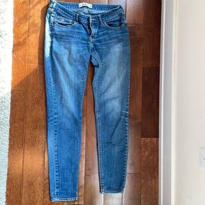 Comfy Hollister jeans
